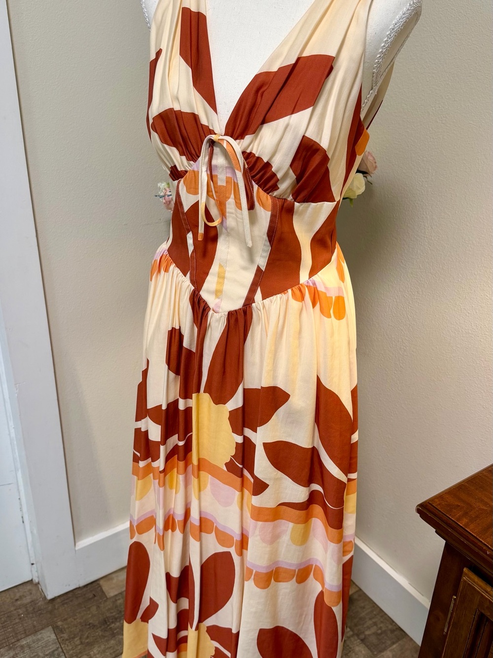Gianni Bini Cream Maxi Dress with Rust & Yellow Abstract Sunburst☀️ Corset NWT
